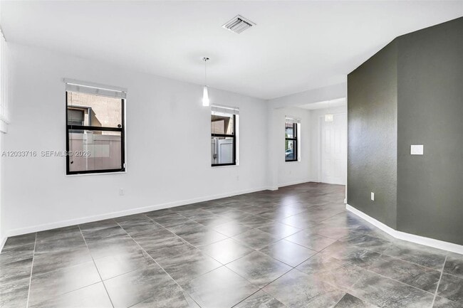 Building Photo - 3440 W 100th Terrace