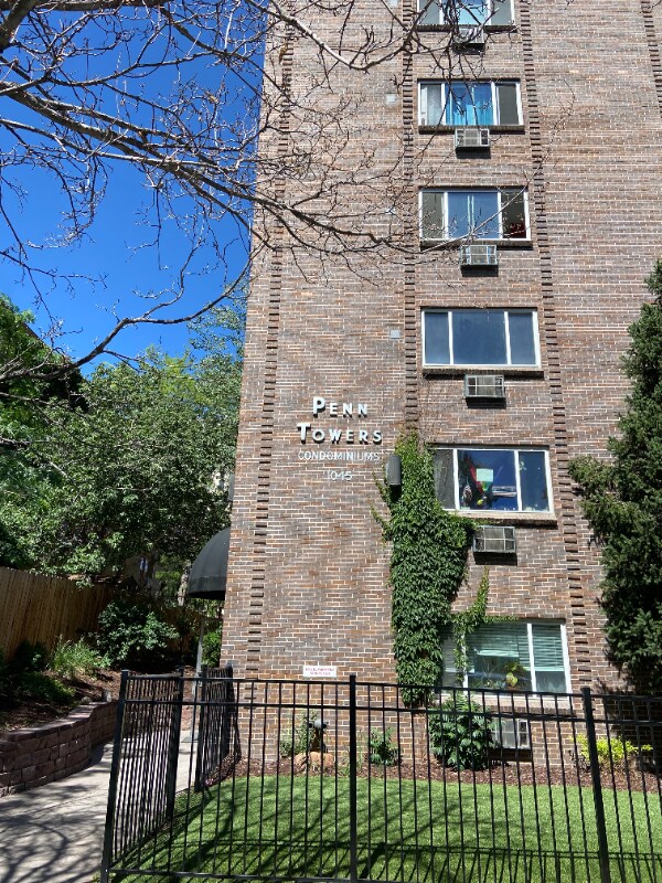 Primary Photo - 1045 Pennsylvania St