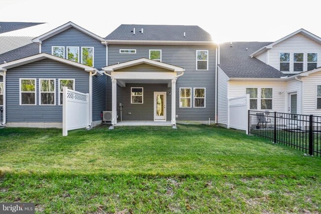 Building Photo - 383 Scranton Ln