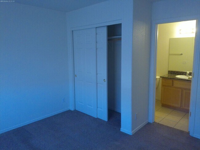 Building Photo - SA830