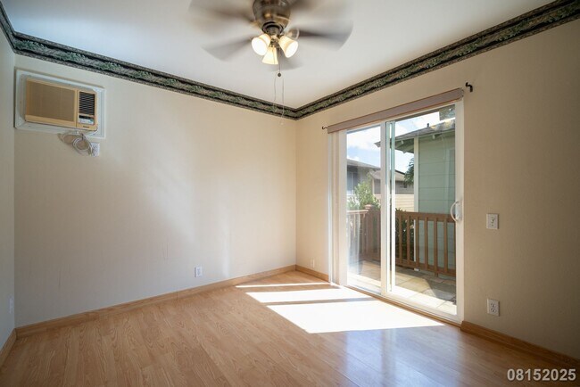 Building Photo - $3800 /3 Bed / 2 Bath / 3 Parking in Ewa B...
