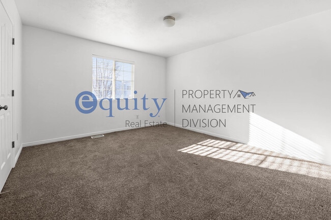 Building Photo - 377 E Newsome Park Ln