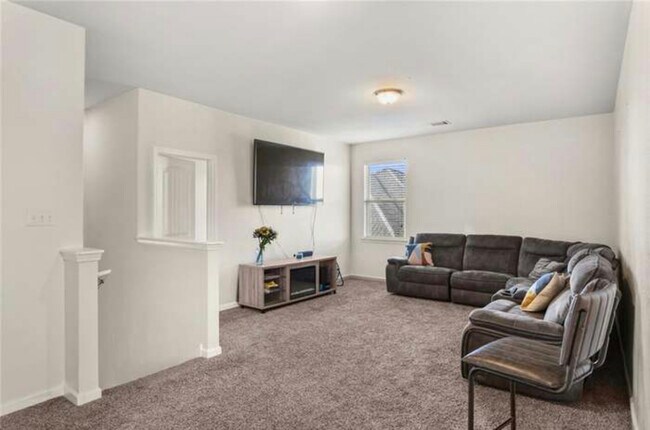 Loft/Game Room - 758 Lakeshore Village Dr