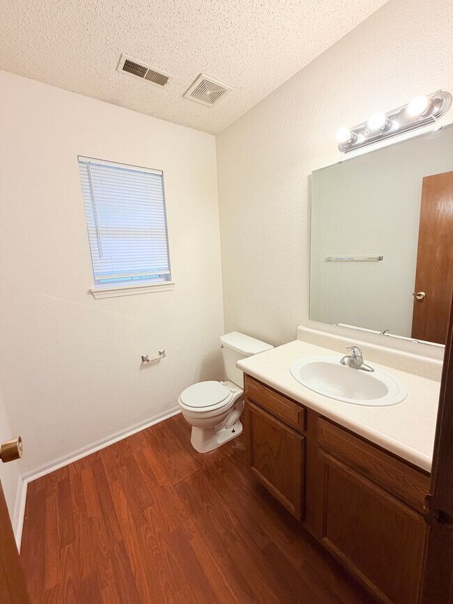 Building Photo - 1555 Blue Brook Way