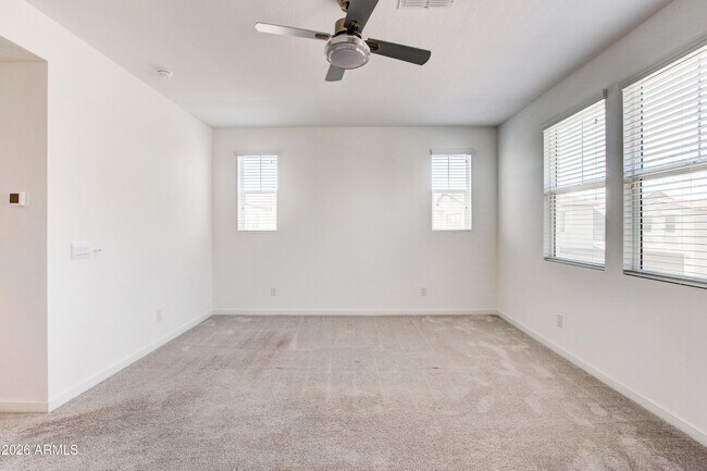 Building Photo - 9902 E Tamery Ave