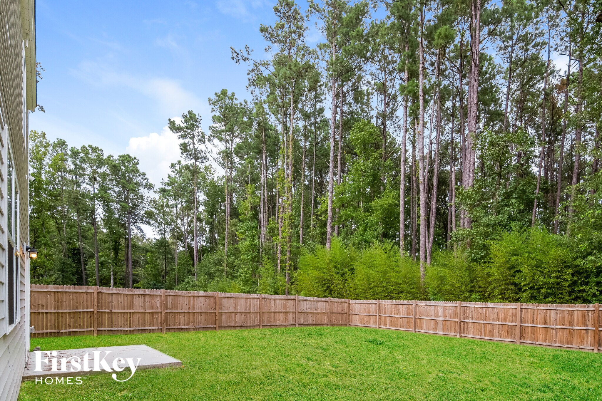Building Photo - 132 Whispering Wood Dr