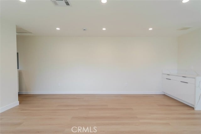 Building Photo - 10423 Pinyon Ave