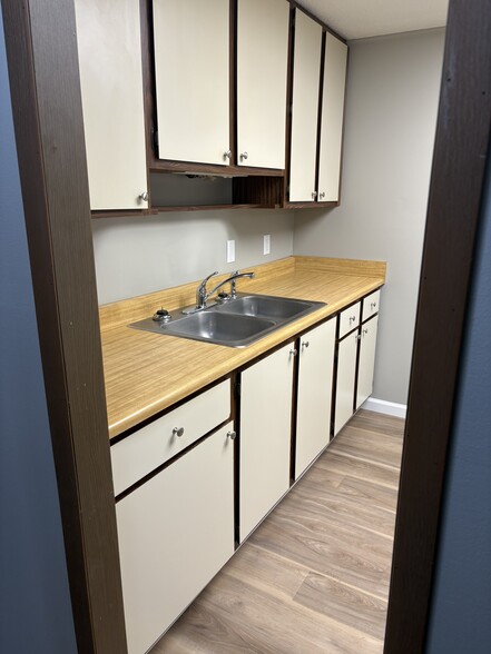 Building Photo - 310 S Pike St