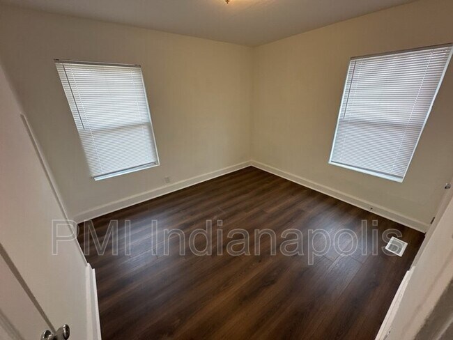 Building Photo - 3236 Winthrop Ave