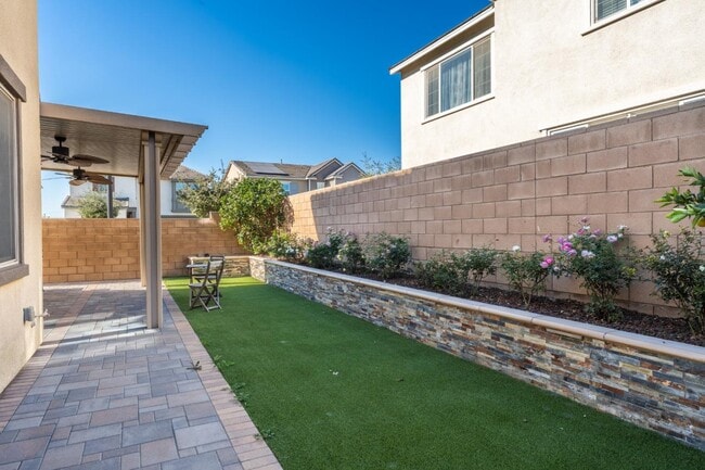 Building Photo - 3915 E Fincastle St