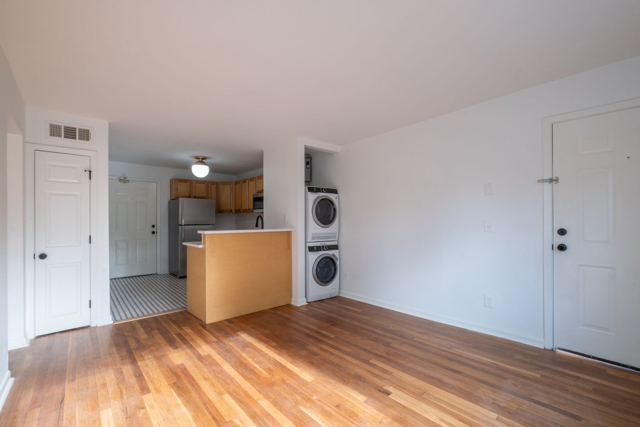 Building Photo - 1437 Lucile Ave SW