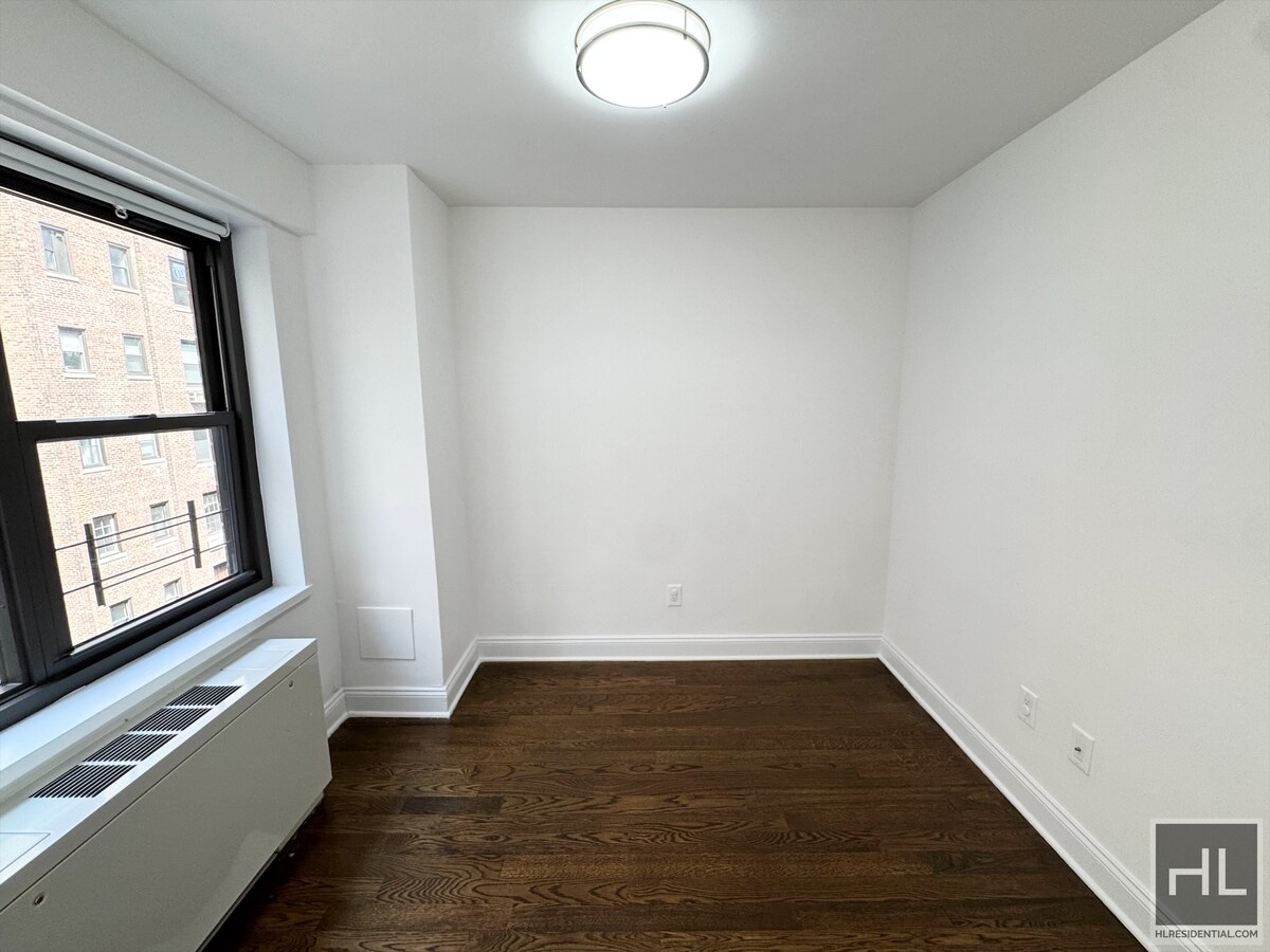 EAST 56 STREET 405 E 56th St - East 56 Street New York Ny Building Photo