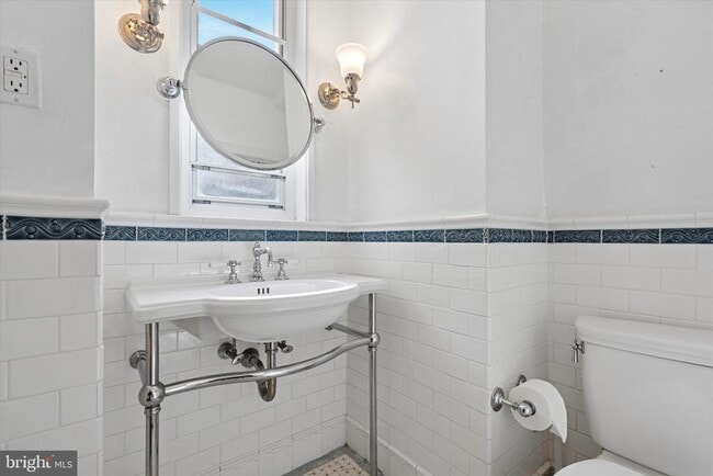 Building Photo - 1900 Rittenhouse Square