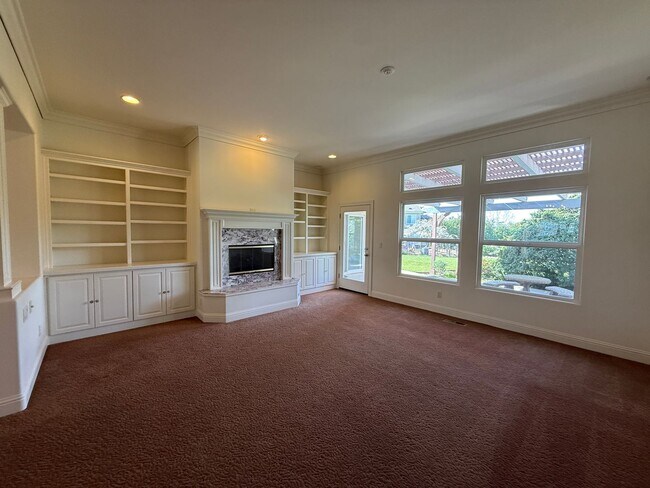 Building Photo - Beautiful Orcutt Custom Home in Solomon Estates on Approx One Acre