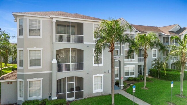 Building Photo - 2300 Butterfly Palm Way