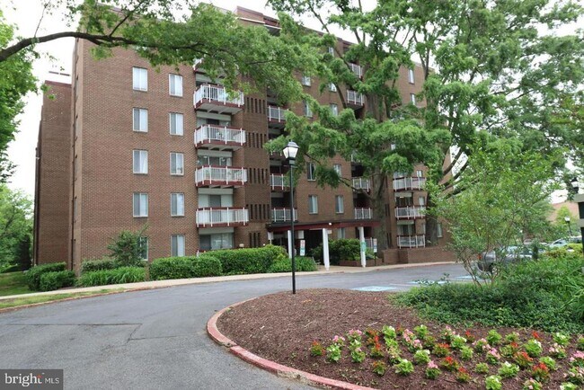 Building Photo - 10850 Green Mountain Cir