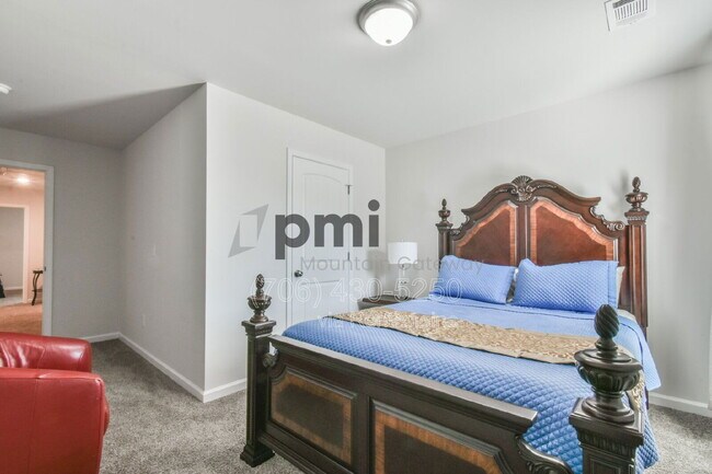 Building Photo - 6306 Pne Rdg Pt