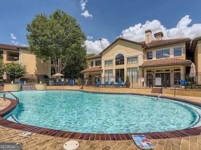 Building Photo - 3777 Peachtree Rd NE