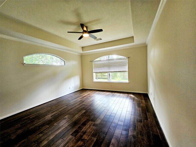 Building Photo - 98 W Knightsbridge Dr