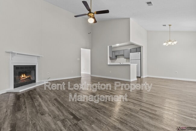 Building Photo - 3424 Promenade Dr