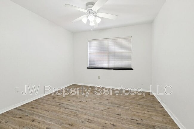 Building Photo - 5700 Boutall St