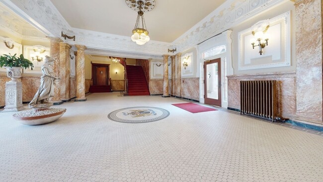 Interior Photo - De la Mar