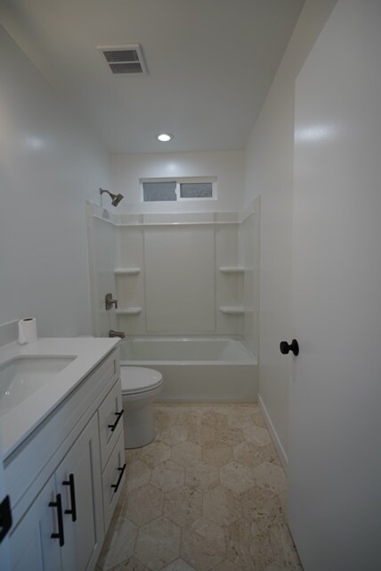 Building Photo - 10 Nieto Ave