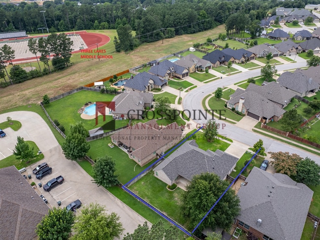 Building Photo - 3 Bedroom 2 Bath Near Three Lakes MS!