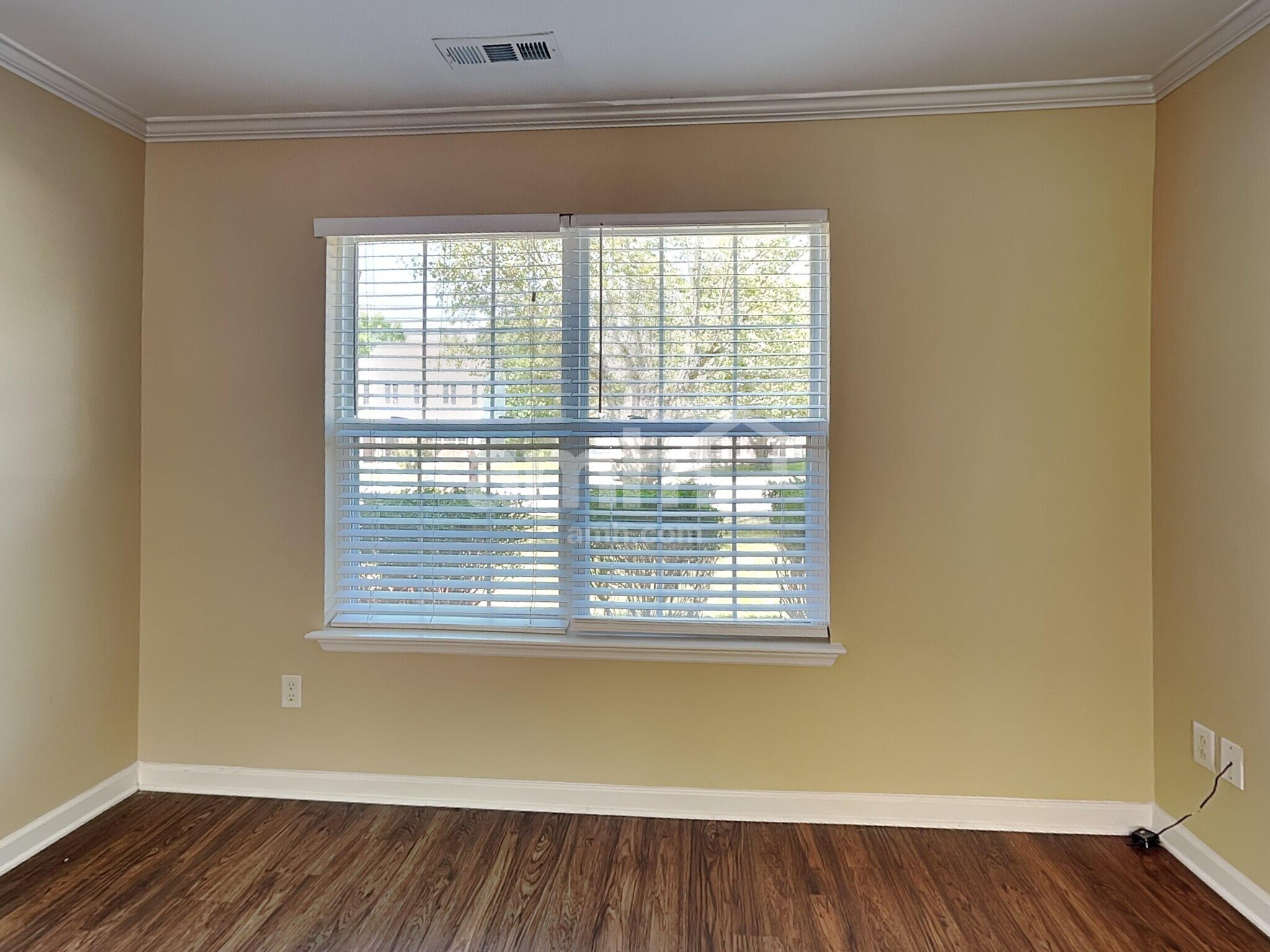 Building Photo - 2119 Ponty Pool Dr