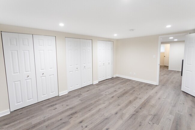 Building Photo - 5836 Alter St