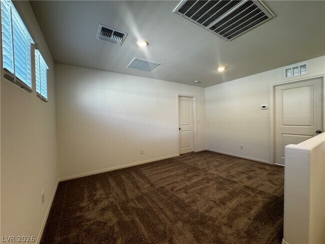 Building Photo - 9250 Innot Ave