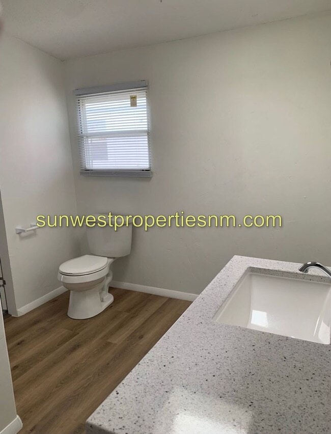 Building Photo - 3 Bedroom, 2 Bathroom Mobile Home