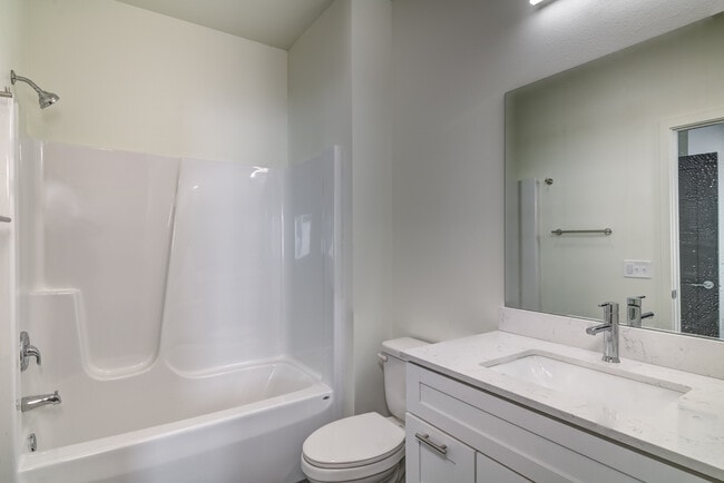 Building Photo - 3253 Fairfax St