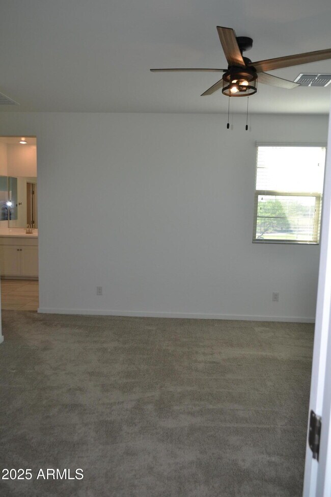 Building Photo - 4808 S Ferric