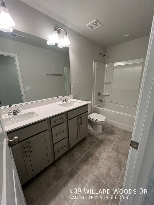 Building Photo - 409 Willard Wds Dr