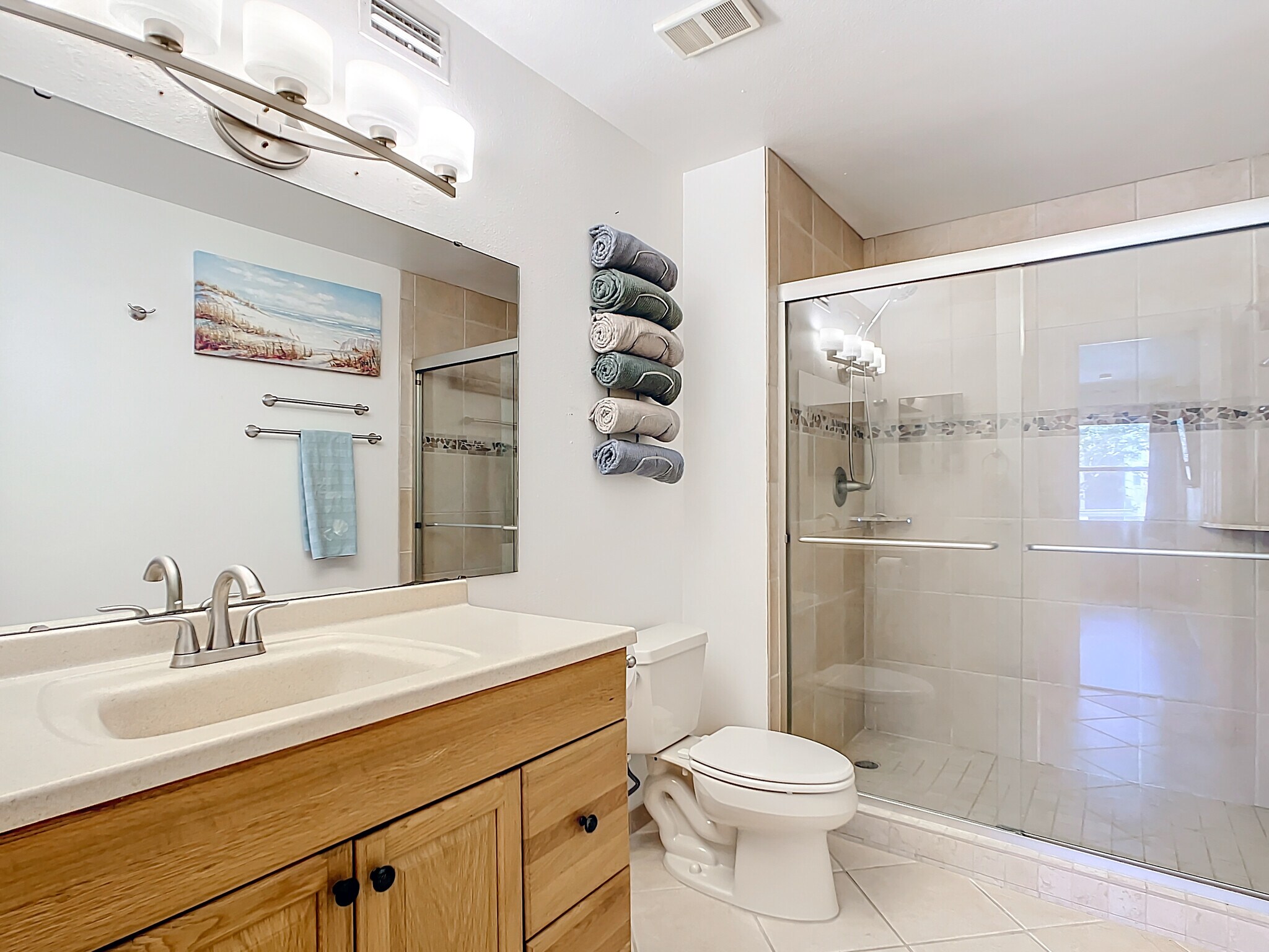 Bedroom 1 ensuite bathroom - 2400 Feather Sound Dr Apt 421