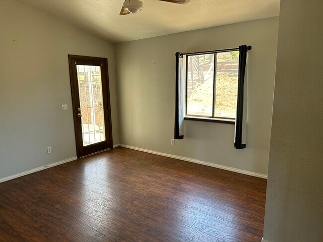 Master bedroom - 48775 Forest Springs Rd