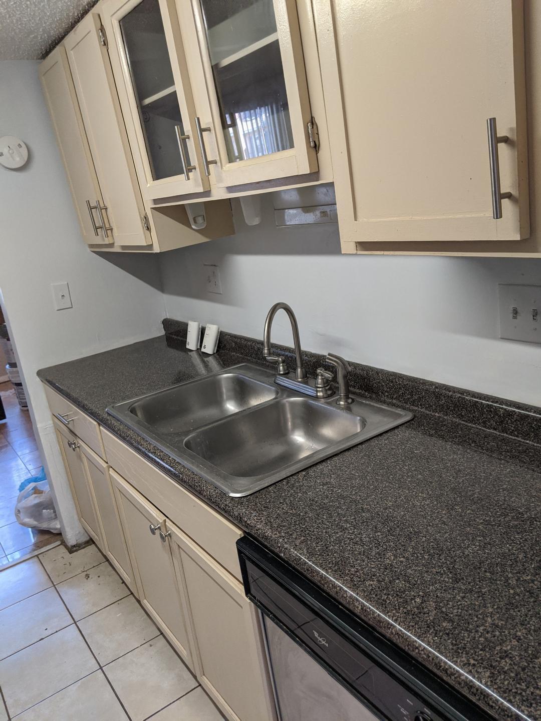 Building Photo - 8236 Knights Bridge Rd