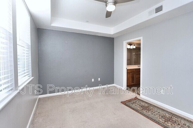 Building Photo - 12400 Fair Oaks Blvd