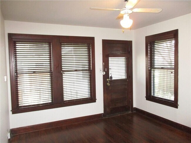 Building Photo - 4315 Avenue B
