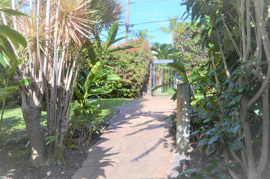 Building Photo - 3264 Keha Dr