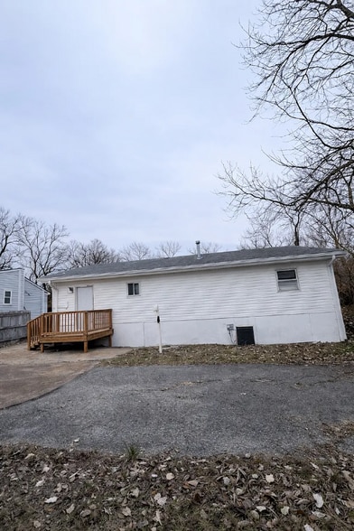 Building Photo - 3643 Elsa Ave