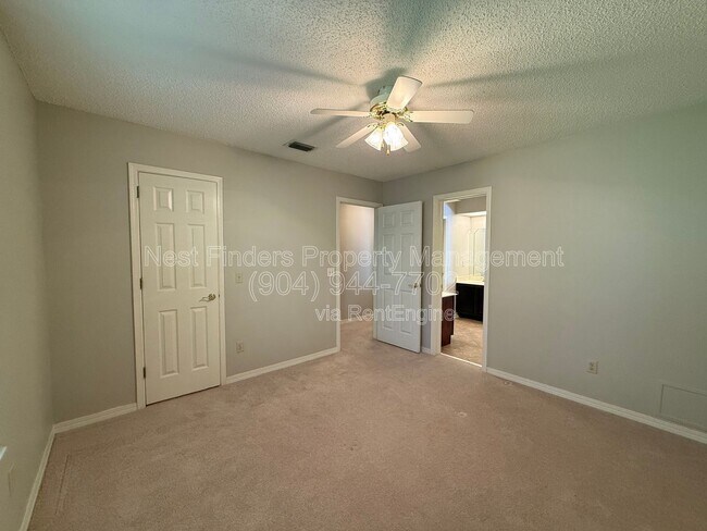 Building Photo - 2217 Hammock Oaks Dr N