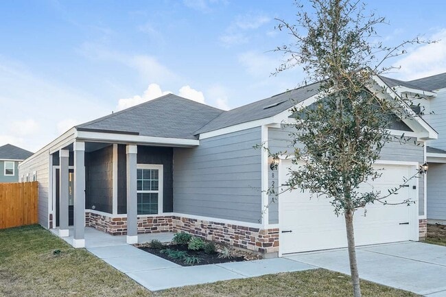 Building Photo - 8204 Burnt Orchid Dr