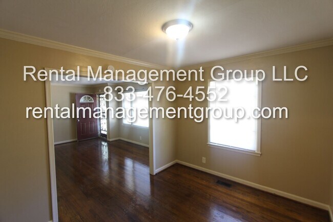 Building Photo - Great Home - New on The Market!!  Convenie...