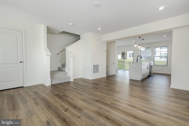 Building Photo - 135 Tuxford Rd