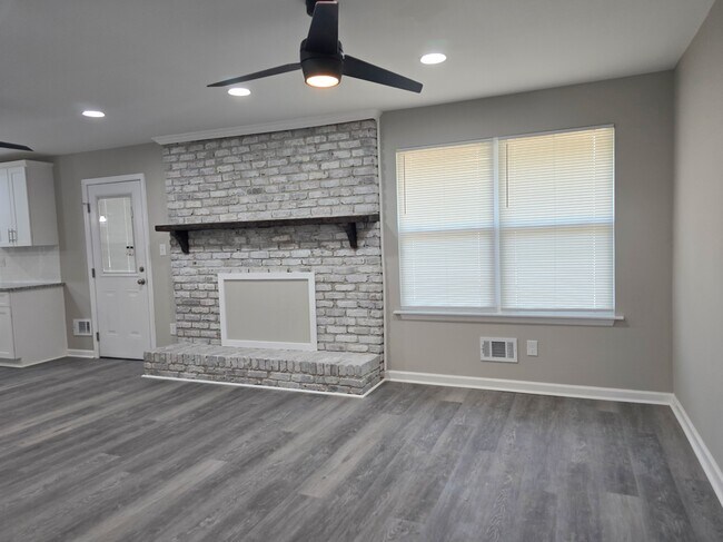 Building Photo - 2327 Tobacco Rd