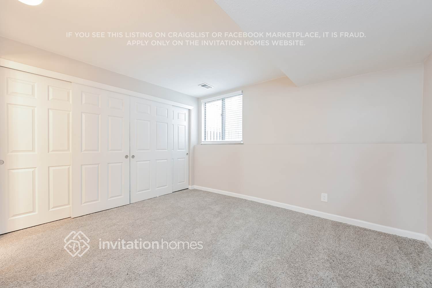 Building Photo - 10165 E Peakview Ave