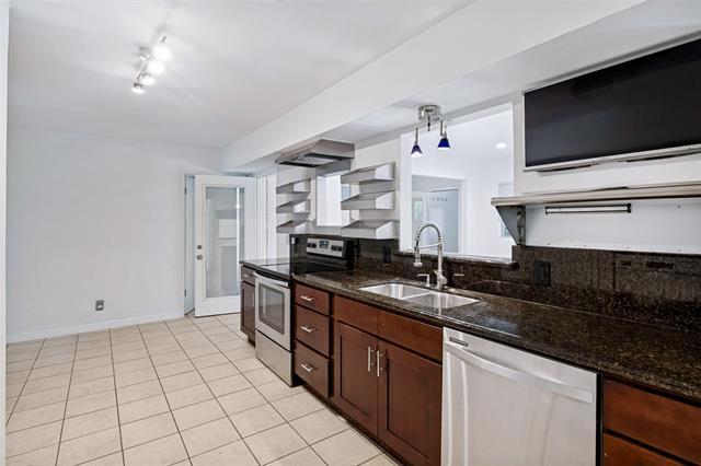Building Photo - 6406 Chesley Ln