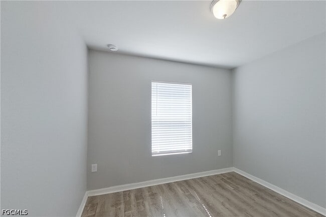 Building Photo - 2227 NW 11th Ct